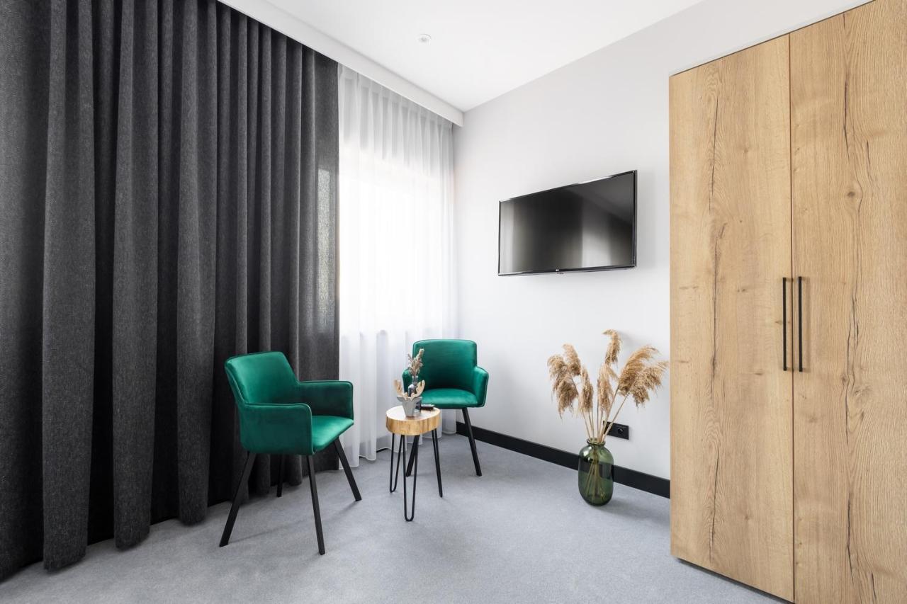 Hotel Natura Slonsk Экстерьер фото